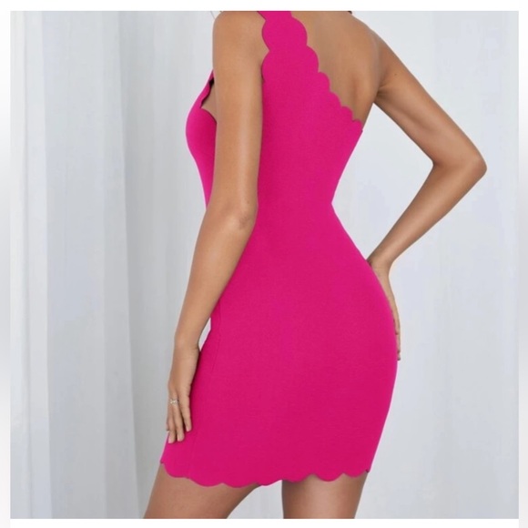 One shoulder scallop edge hot pink dress - Picture 2 of 12